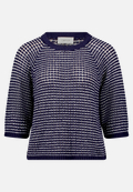 Strickpullover mit Rundhalsausschnitt / Vorderseite