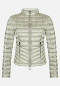 Steppjacke mit Stehkragen / Vorderseite