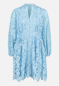 Spitzenkleid mit Spitze / Vorderseite