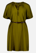 Minikleid  mit Flechtgürtel / Vorderseite