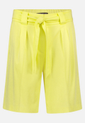 Shorts mit Bundfalten / Vorderseite