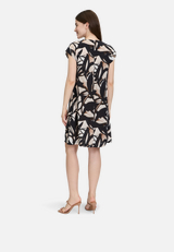 Casual-Kleid mit Print / Modellfoto Rückseite