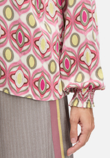 Schlupfbluse mit Muster / Detailbild