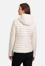 Steppjacke mit Reißverschlusstaschen / Modellfoto Rückseite