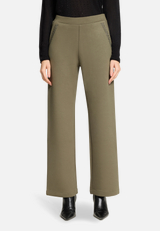 Schlupfhose mit Eingrifftaschen / Modellfoto Vorderseite