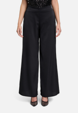 Modern fit Hose mit Taschen / Modellfoto Vorderseite