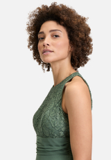 Abendkleid mit Spitze / Detailbild