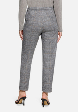 Karo-Hose mit Bindegürtel / Modellfoto Rückseite