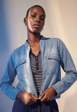 Jeansjacke mit Reißverschluss / Imagebild