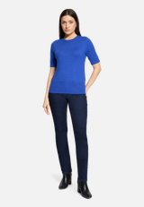 Basic-Pullover kurzarm / Modellfoto Vorderseite (Outfit)