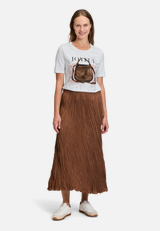 Basic Shirt mit Aufdruck / Modellfoto Vorderseite (Outfit)