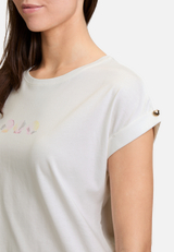 Printshirt mit Ärmelaufschlag / Detailbild