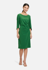 Jerseykleid mit 3/4 Arm / Modellfoto Vorderseite (Outfit)