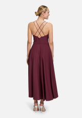 Abendkleid mit Volant / Modellfoto Rückseite