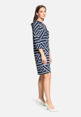 Jerseykleid mit 3/4 Arm / Modellfoto Vorderseite (Outfit)