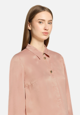 Satin-Bluse mit Knöpfen / Detailbild