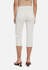 Sommerhose Slim Fit / Modellfoto Rückseite