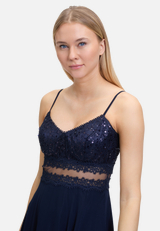 Abendkleid mit Spitze / Detailbild