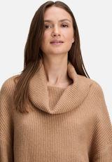 Strickpullover mit Kragen / Detailbild