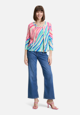 Shirtjacke mit Rippenstruktur / Modellfoto Vorderseite (Outfit)