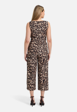 Jumpsuit mit Eingrifftaschen / Modellfoto Rückseite