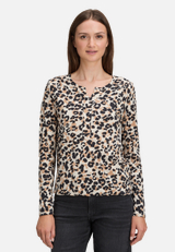 Casual-Shirt mit Gummizug / Modellfoto Vorderseite