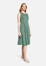 Sommerkleid tailliert / Modellfoto Vorderseite (Outfit)