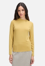 Langarm-Shirt mit Kragen / Modellfoto Vorderseite