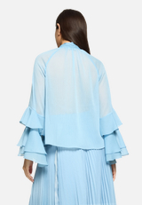 Chiffonbluse mit Volant / Modellfoto Rückseite