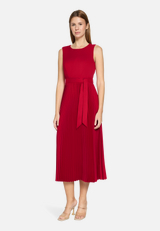 Cocktailkleid mit Plissee / Modellfoto Vorderseite