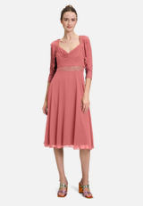 Bolero-Jacke figurbetont / Modellfoto Vorderseite (Outfit)