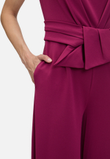 Jumpsuit mit weitem Bein / Detailbild