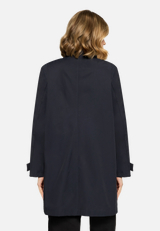 Sommerjacke mit Kragen / Modellfoto Rückseite
