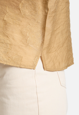 Oversize-Bluse mit überschnittenen Ärmeln / Detailbild
