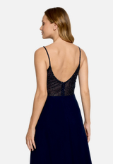 Abendkleid mit Stickerei / Detailbild