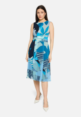 Midikleid ohne Arm / Modellfoto Vorderseite