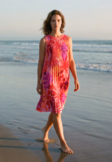 Plisseekleid ohne Arm / Imagebild