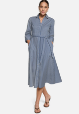 Hemdblusenkleid mit 3/4 Arm / Modellfoto Vorderseite (Outfit)