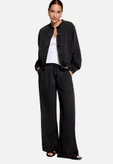 Blouson langarm / Modellfoto Vorderseite (Outfit)