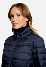 Steppjacke leicht mit abnehmbarer Kapuze / Detailbild