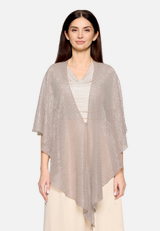 Cape im Glitzer-Look / Modellfoto Vorderseite