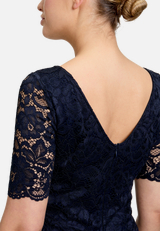 Abendkleid mit Spitze / Detailbild