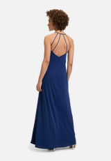 Abendkleid mit Wasserfallausschnitt / Modellfoto Rückseite