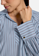 Gestreifte Bluse  mit Hemdkragen  / Detailbild