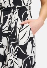 Jumpsuit mit Bindegürtel / Detailbild