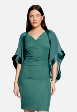 Chiffonstola mit 3/4 Arm / Modellfoto Vorderseite