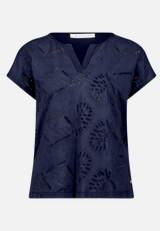Casual-Shirt mit V-Ausschnitt / Vorderseite