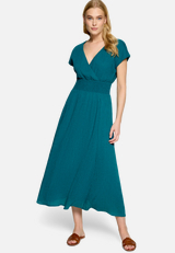 Maxikleid mit geraffter Taille  / Modellfoto Vorderseite (Outfit)