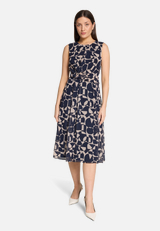 Chiffonkleid ohne Arm / Modellfoto Vorderseite
