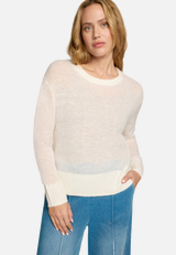 Pullover mit Alpakawolle / Modellfoto Vorderseite